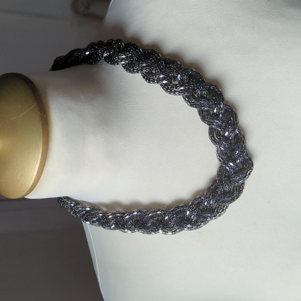 Double band braided necklace
